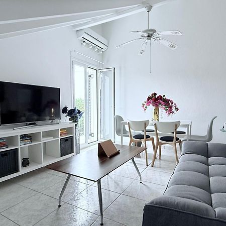 Angel Apartment Fiskardo Exterior photo
